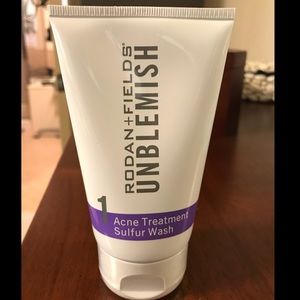 NWT Rodan + Fields Unblemish Face Wash